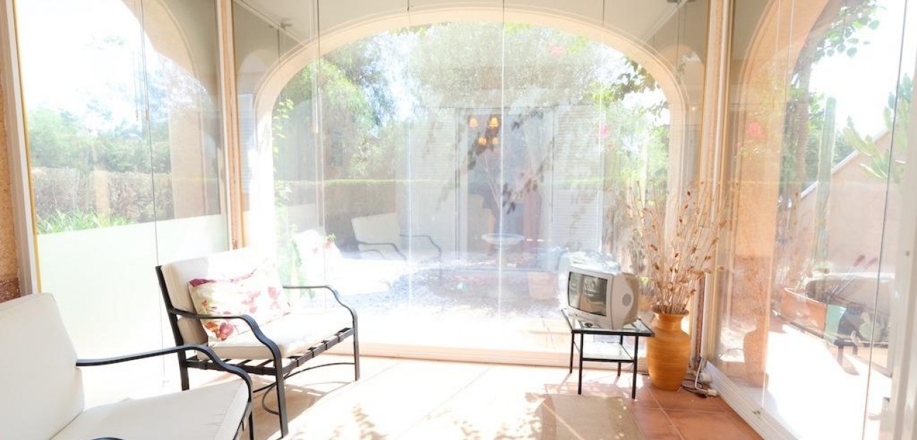 Venta - Bungalow -
Orihuela Costa - Punta Prima