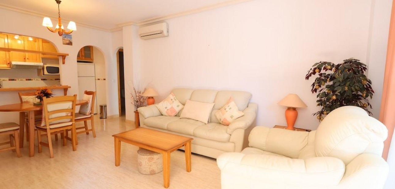 Venta - Bungalow -
Orihuela Costa - Punta Prima