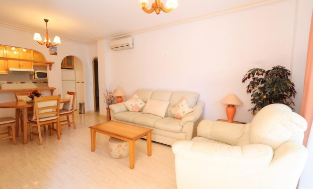 Venta - Bungalow -
Orihuela Costa - Punta Prima