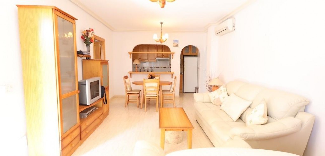 Venta - Bungalow -
Orihuela Costa - Punta Prima