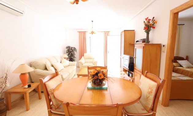 Venta - Bungalow -
Orihuela Costa - Punta Prima