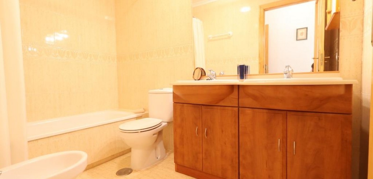 Venta - Bungalow -
Orihuela Costa - Punta Prima