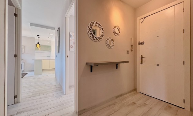 Verhuur - Appartement / flat -
Torrevieja - Punta prima