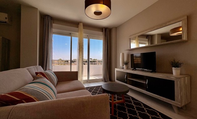 Verhuur - Appartement / flat -
Torrevieja - Punta prima