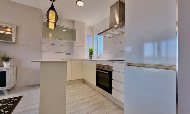 Verhuur - Appartement / flat -
Torrevieja - Punta prima