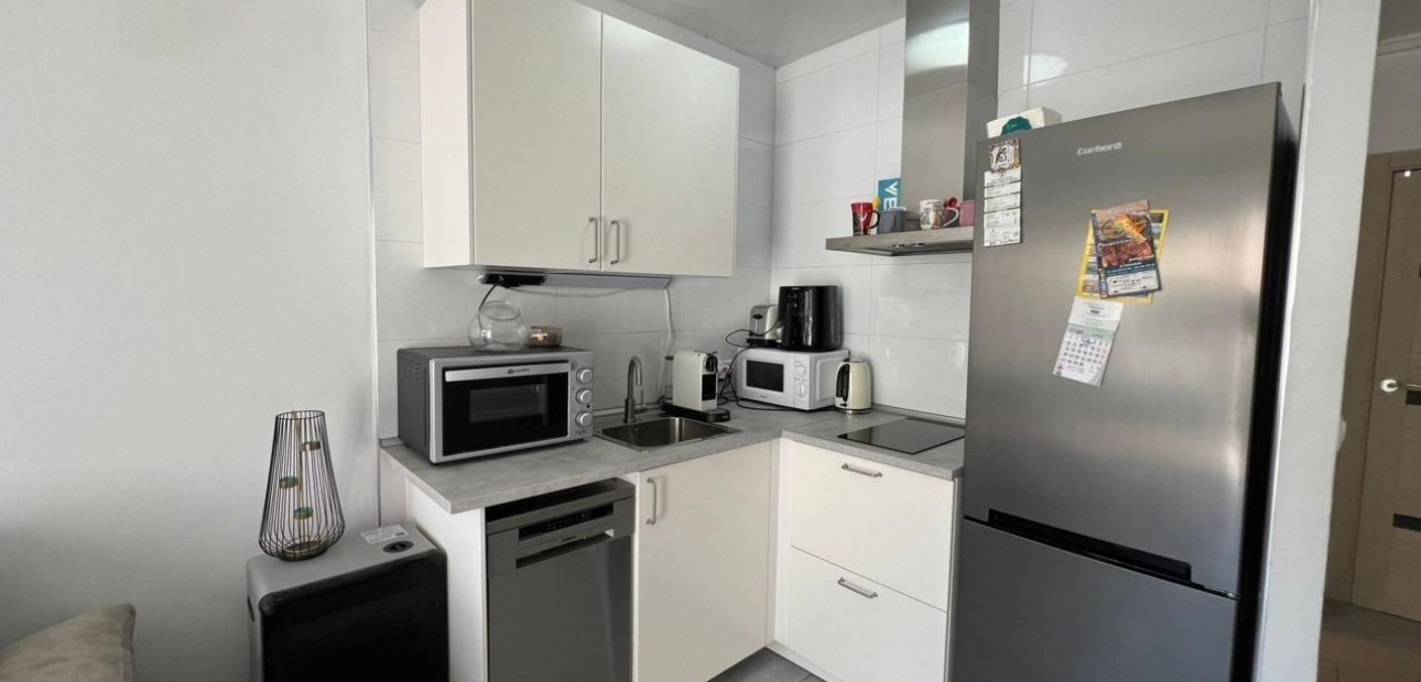 Venta - Bungalow -
Torrevieja - El limonar