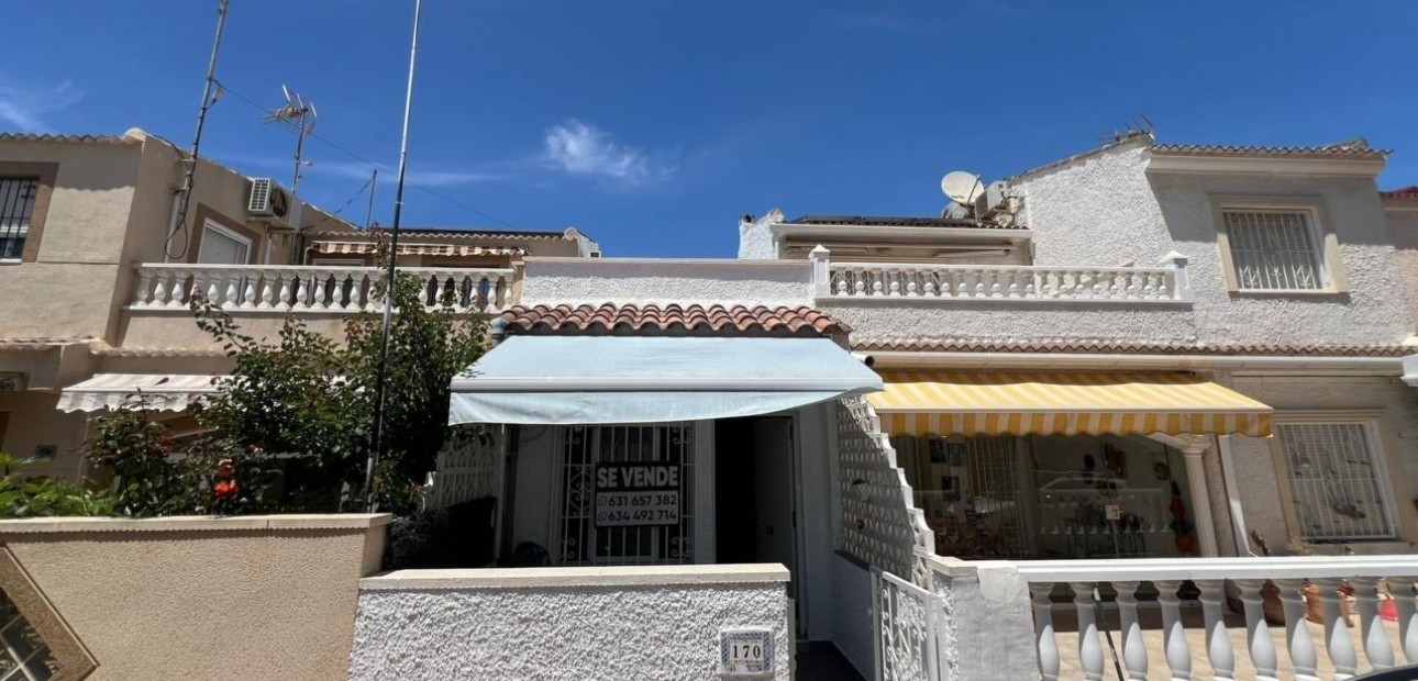 Venta - Bungalow -
Torrevieja - El limonar