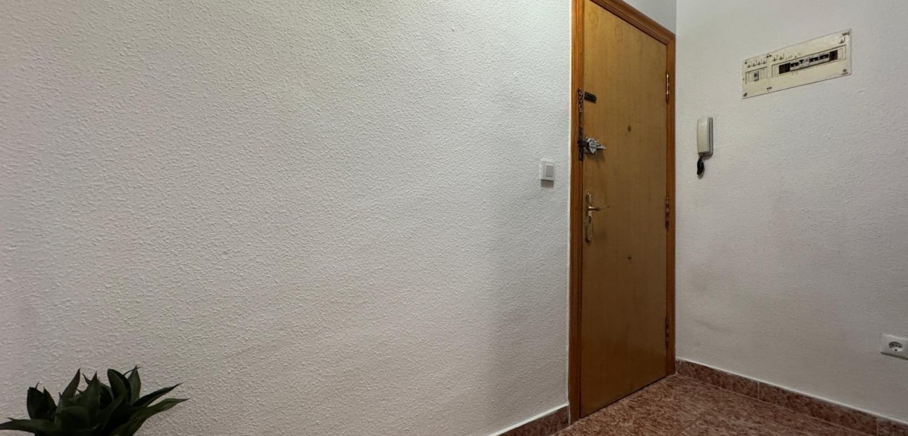 Herverkoop - Appartement / flat -
Torrevieja - torrevieja