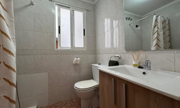 Herverkoop - Appartement / flat -
Torrevieja - torrevieja