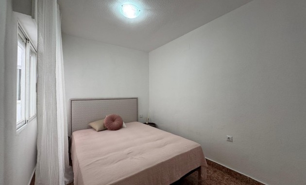 Herverkoop - Appartement / flat -
Torrevieja - torrevieja