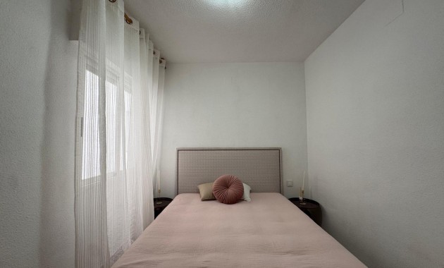 Herverkoop - Appartement / flat -
Torrevieja - torrevieja