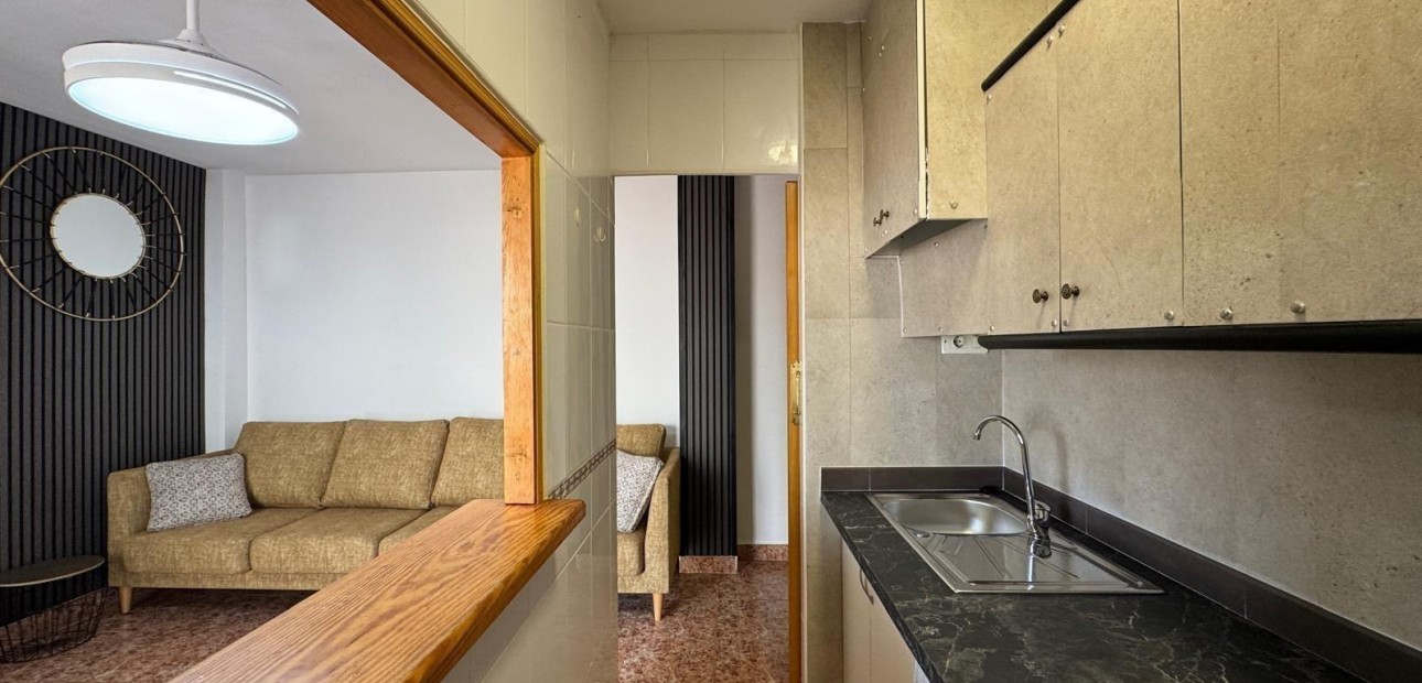 Herverkoop - Appartement / flat -
Torrevieja - torrevieja