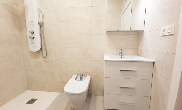 Venta - Apartamento / piso -
Torrevieja - Acequion