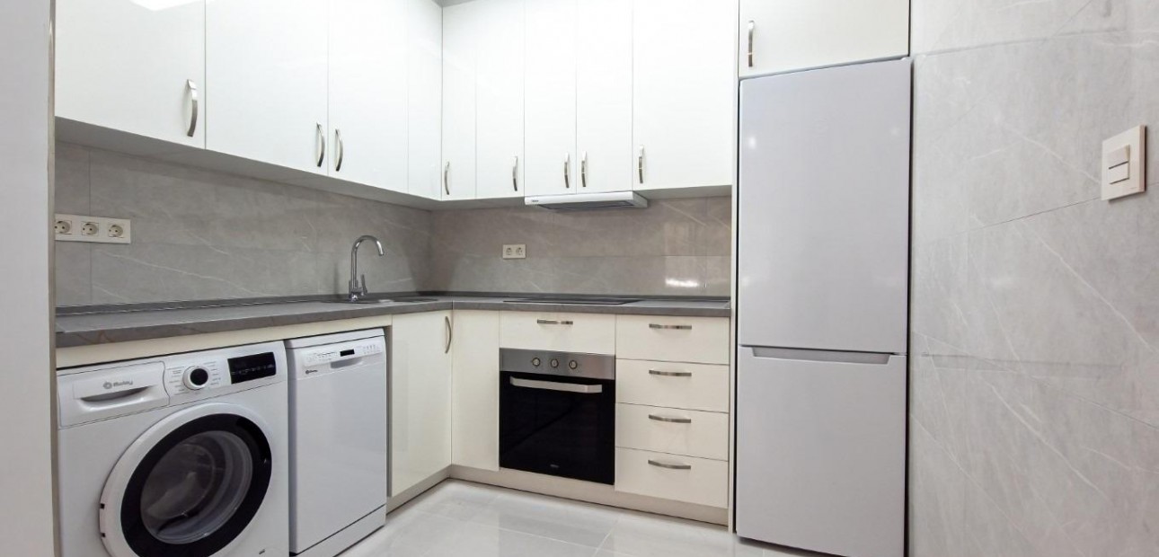 Venta - Apartamento / piso -
Torrevieja - Acequion