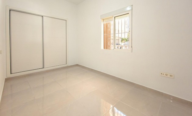 Venta - Apartamento / piso -
Torrevieja - Acequion