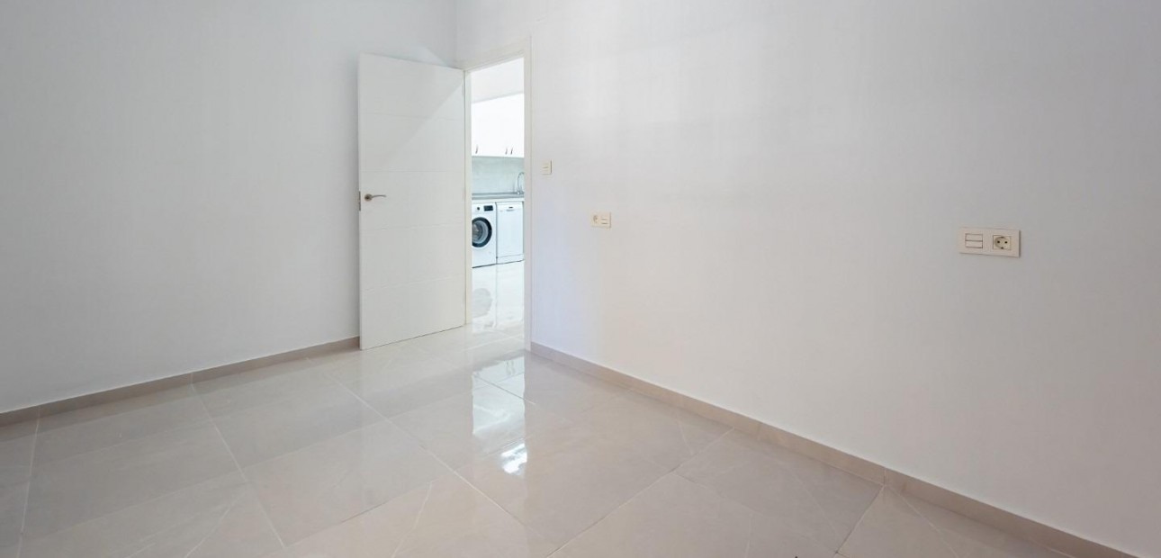 Venta - Apartamento / piso -
Torrevieja - Acequion