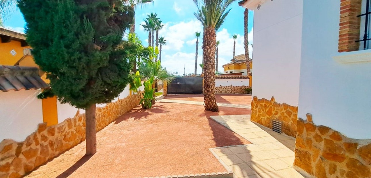 Venta - Country Property -
Catral - Catral - Country