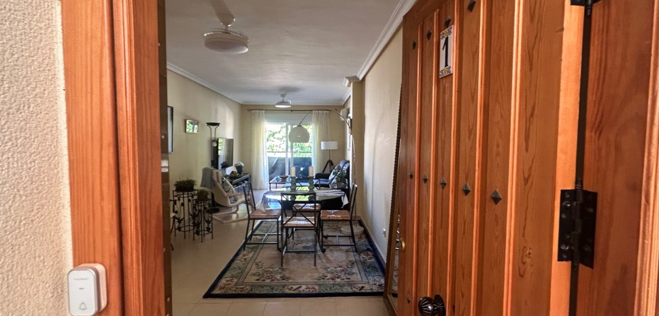 Venta - Apartamento / piso -
Jacarilla