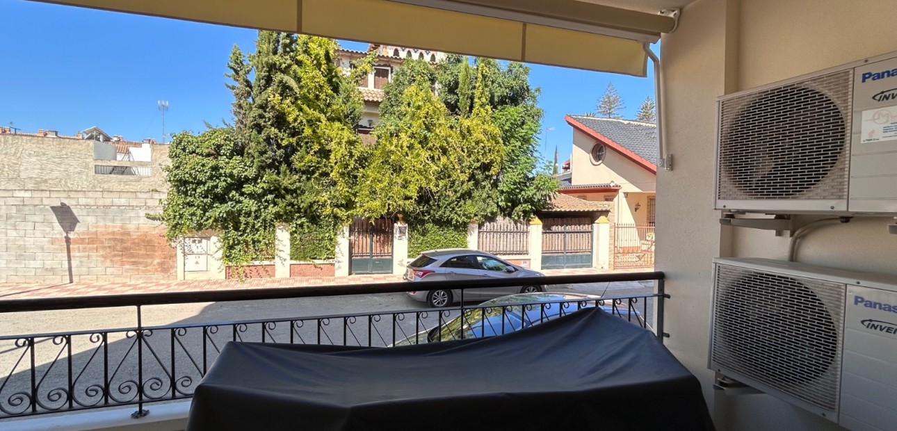 Venta - Apartamento / piso -
Jacarilla