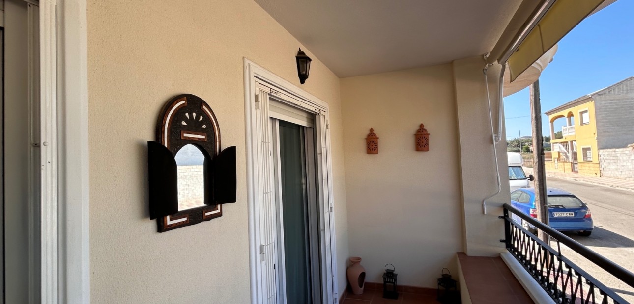Venta - Apartamento / piso -
Jacarilla