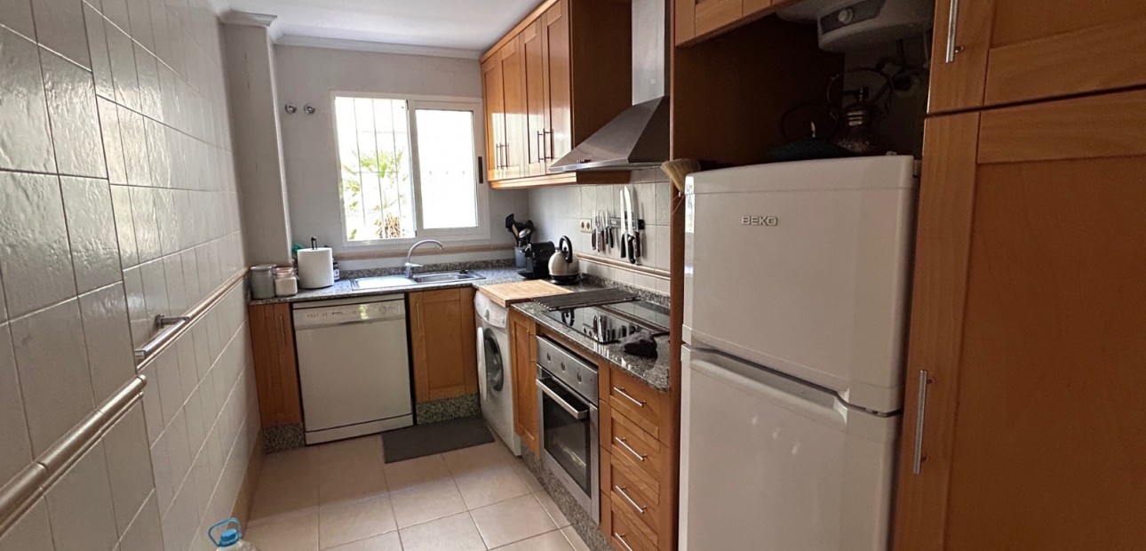 Venta - Apartamento / piso -
Jacarilla