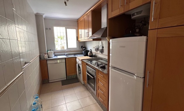 Venta - Apartamento / piso -
Jacarilla