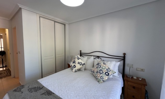 Venta - Apartamento / piso -
Jacarilla