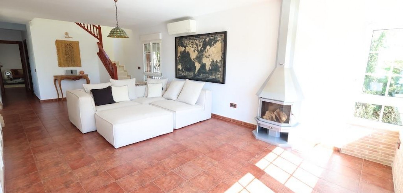 Herverkoop - Villa -
Orihuela Costa - Villamartin