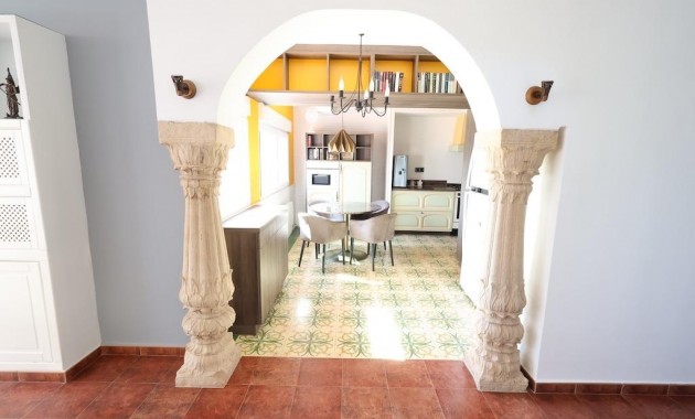 Herverkoop - Villa -
Orihuela Costa - Villamartin