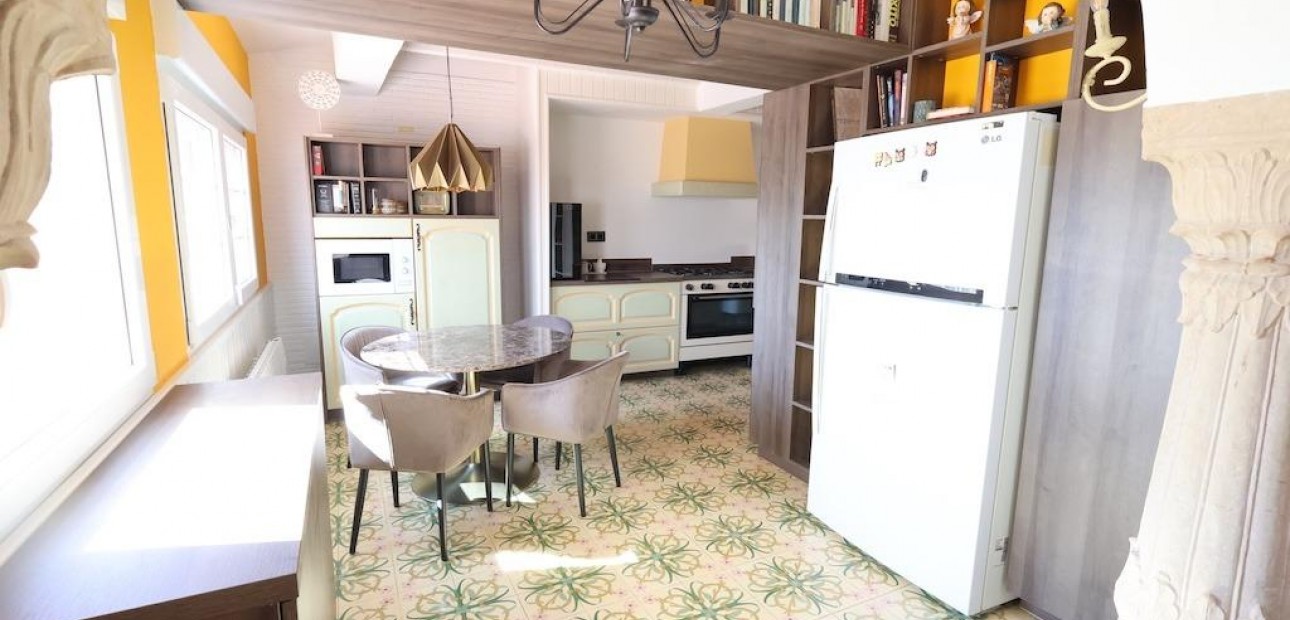 Herverkoop - Villa -
Orihuela Costa - Villamartin