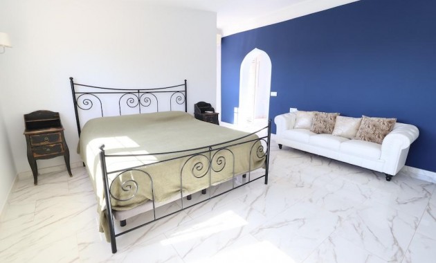 Herverkoop - Villa -
Orihuela Costa - Villamartin