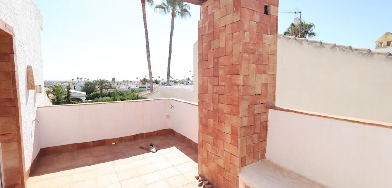 Herverkoop - Villa -
Orihuela Costa - Villamartin