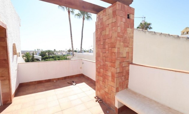 Herverkoop - Villa -
Orihuela Costa - Villamartin