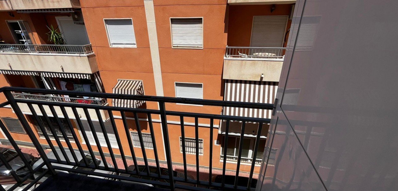 Venta - Apartamento / piso -
Santa Pola - Eroski