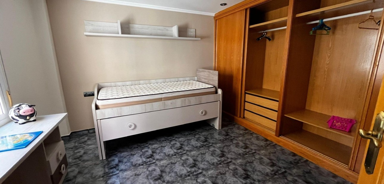 Venta - Apartamento / piso -
Santa Pola - Eroski