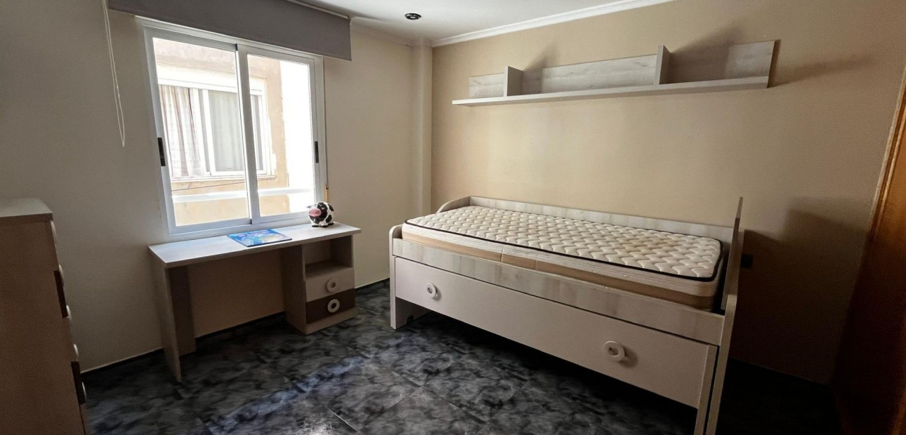 Venta - Apartamento / piso -
Santa Pola - Eroski