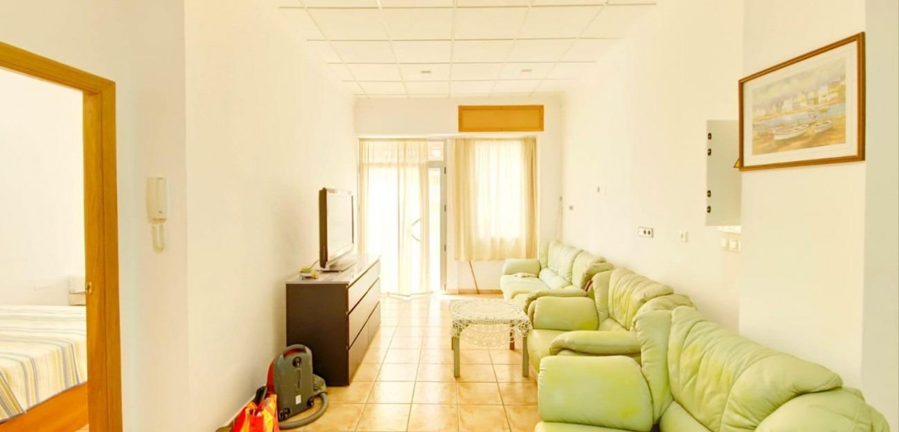 Venta - Apartamento / piso -
Torrevieja - La Mata
