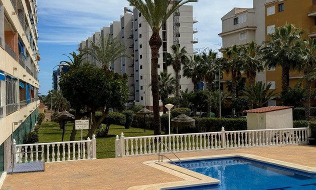 Venta - Apartamento / piso -
Orihuela Costa - Rocio del Mar
