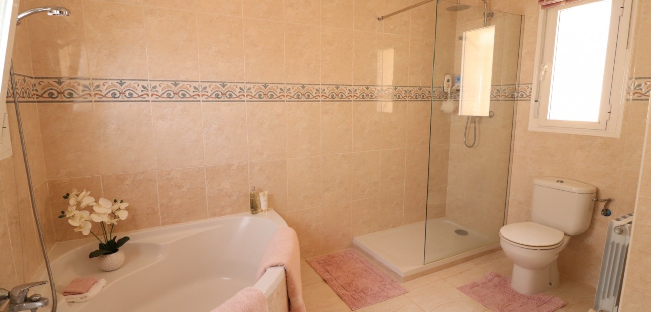 Venta - Adosado -
Benijofar - Monte Azul