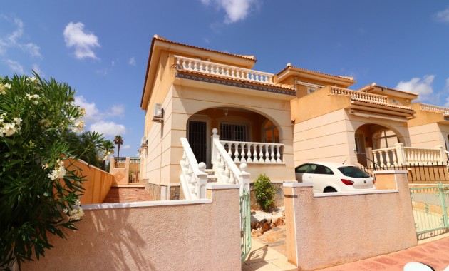 Venta - Adosado -
Benijofar - Monte Azul