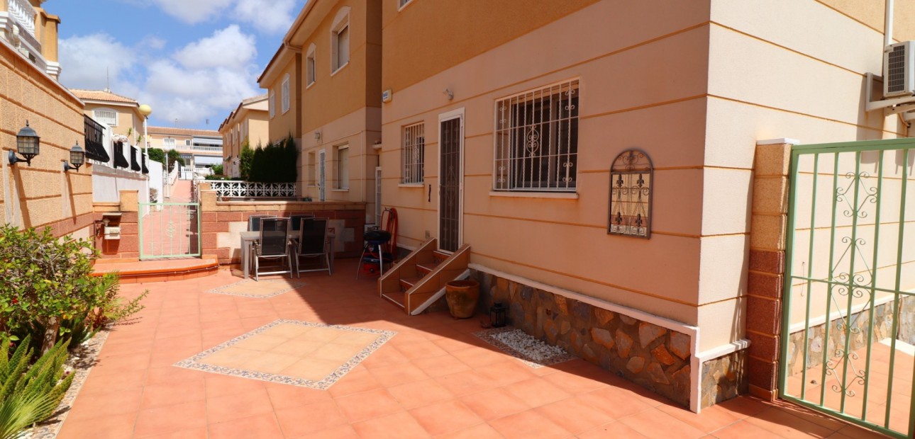 Venta - Adosado -
Benijofar - Monte Azul