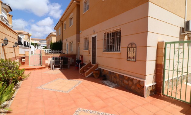 Venta - Adosado -
Benijofar - Monte Azul
