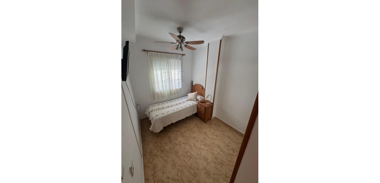 Herverkoop - Appartement / flat -
Torrevieja - torrevieja