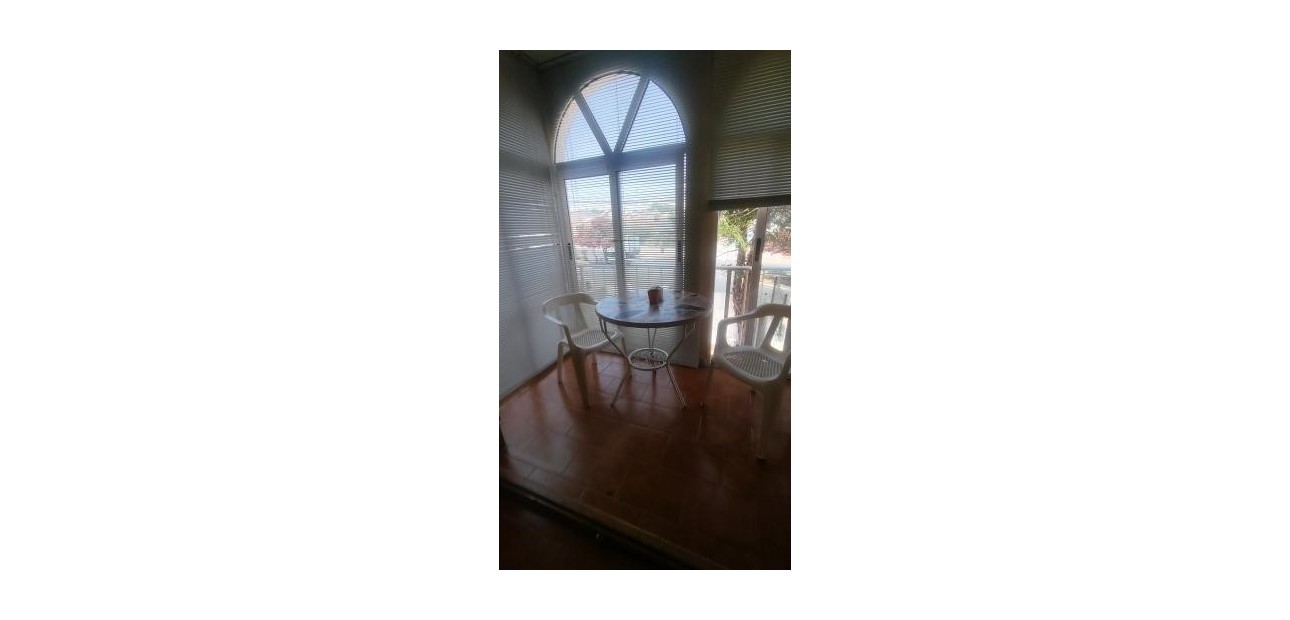 Venta - Apartamento / piso -
Torrevieja - Centro