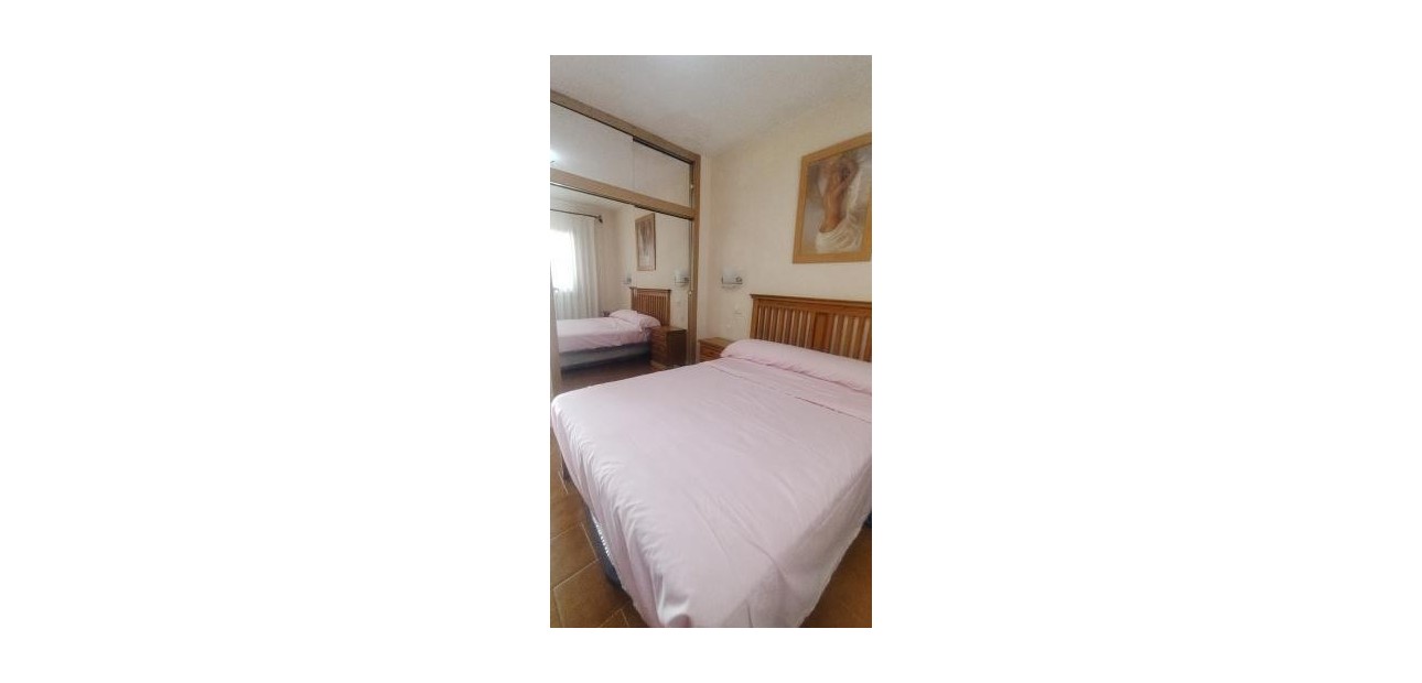 Venta - Apartamento / piso -
Torrevieja - Centro