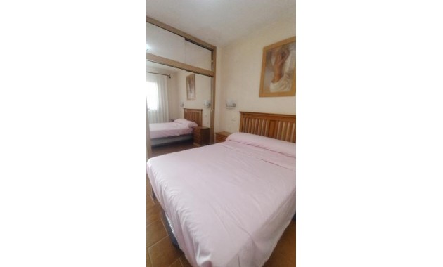 Venta - Apartamento / piso -
Torrevieja - Centro