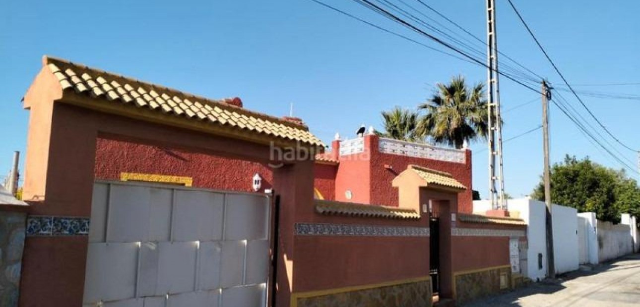 Venta - Villa -
Orihuela Costa - Lomas de Cabo Roig-Los Dolses