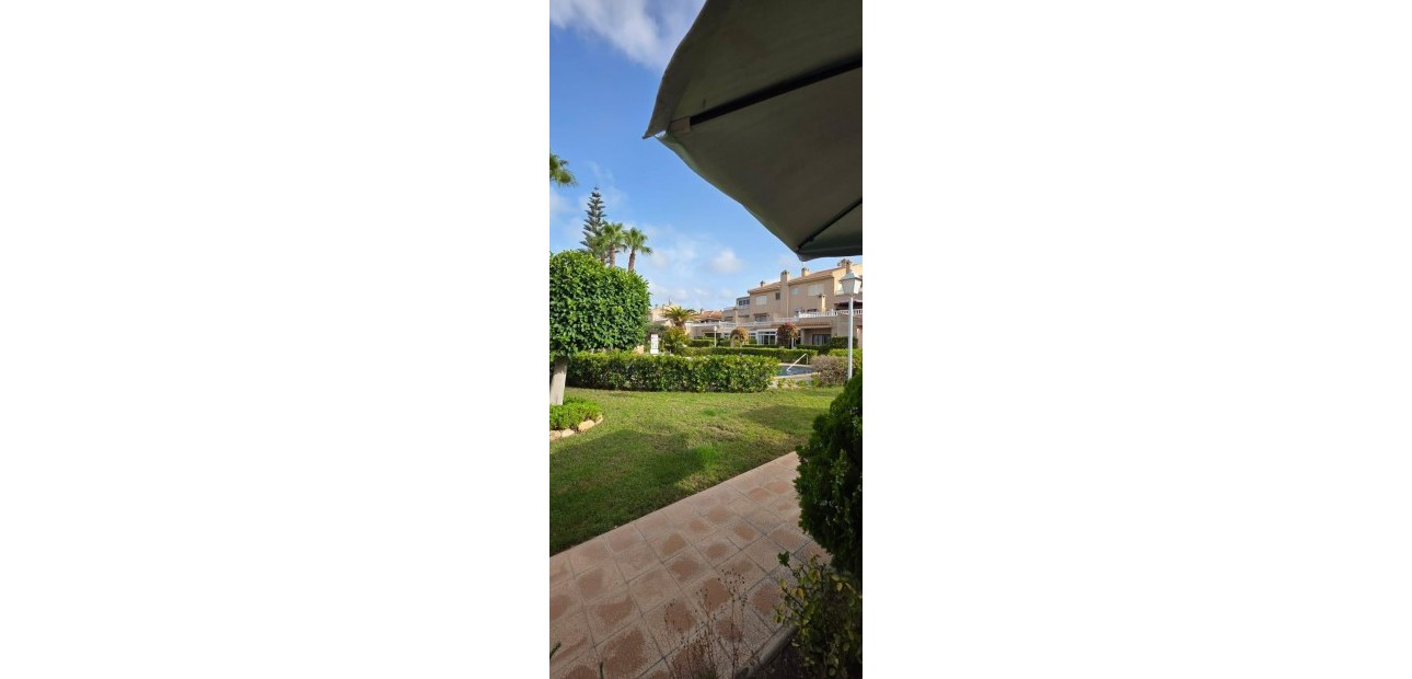 Venta - Bungalow -
Orihuela Costa - Lomas de Cabo Roig-Los Dolses