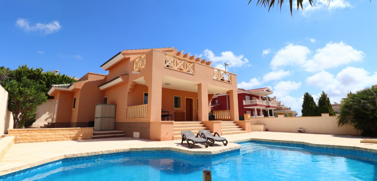 Venta - Detached Villa -
Ciudad Quesada - La Fiesta
