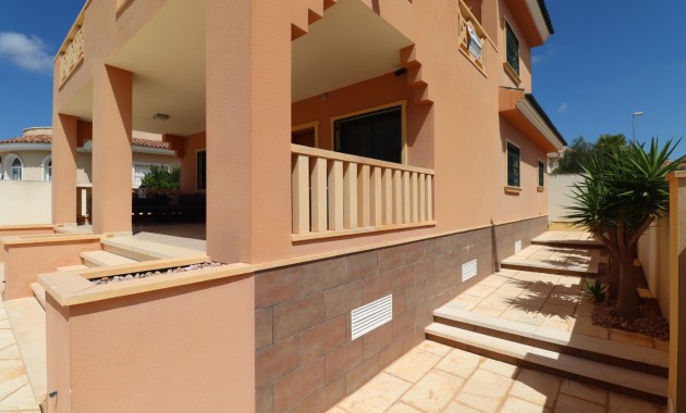 Venta - Detached Villa -
Ciudad Quesada - La Fiesta